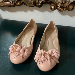 Pink leather flower Aerosoles flats